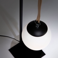 La Forma - Monteiro table lamp
